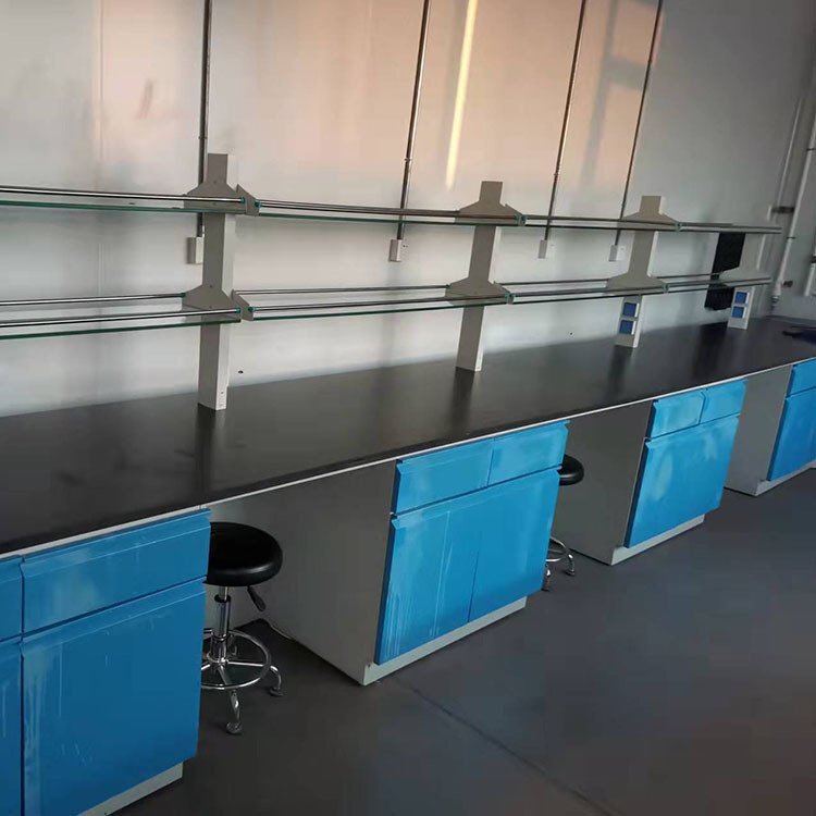 環(huán)境監(jiān)測實(shí)驗(yàn)室的升降裝置設(shè)計(jì)